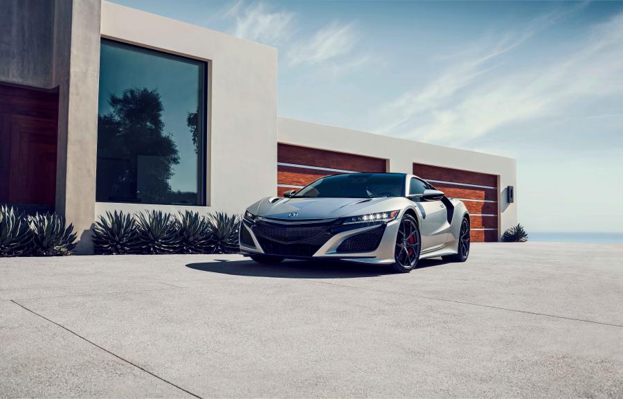  Acura NSX 2018 года  (фото 18 из 57)